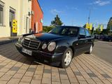 Mercedes-Benz E 320 4MATIC ELEGANCE#LPG#Allrad#Top Zustand - gebrauchte Mercedes-Benz E 320 aus dem Jahr 2000