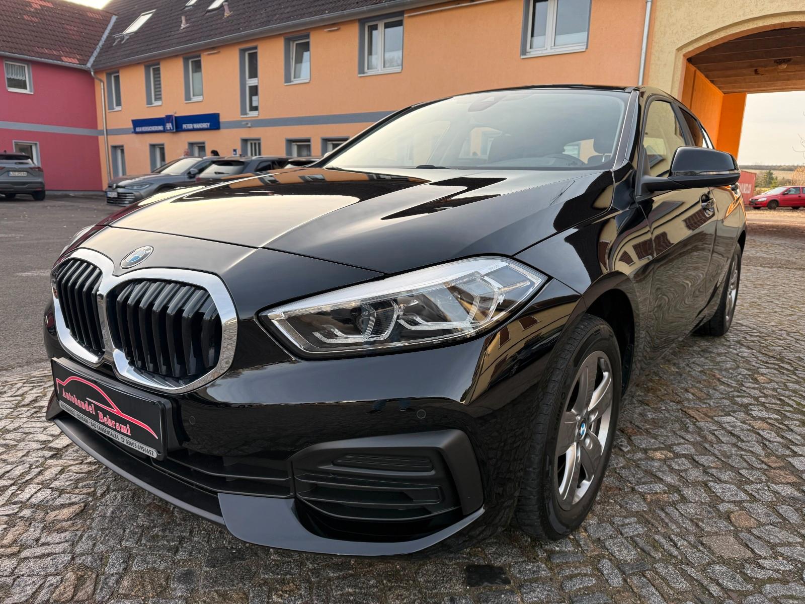 BMW 118 i Advantage LED Navi Virtual CarPlay 1.Hand