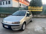 Fiat Punto 1.2i 16V cat 3 porte Speedgear ELX - Fiat Punto ELX mit Benzin-Antrieb