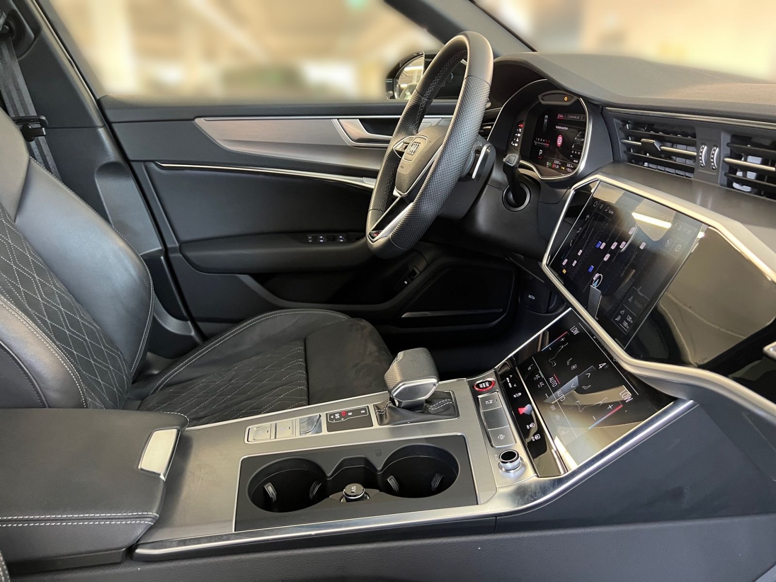 Audi S6 - Bild 15