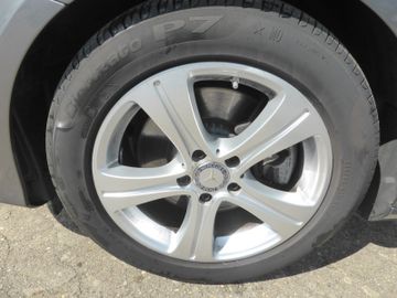 Mercedes-Benz E-Klasse E 250 T Avantgarde AHKNaviR-KamLEDG