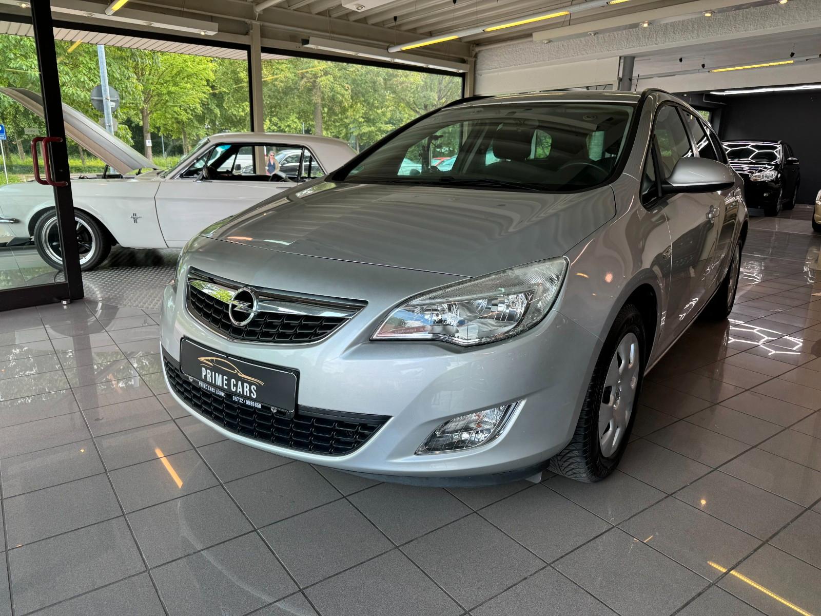 Opel Astra J Sports Tourer Design Edition*HU/AU NEU