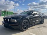 Ford Mustang GT 4.6 V8 premium automatic ALL BLACK  - Ford Mustang aus 2005: V6