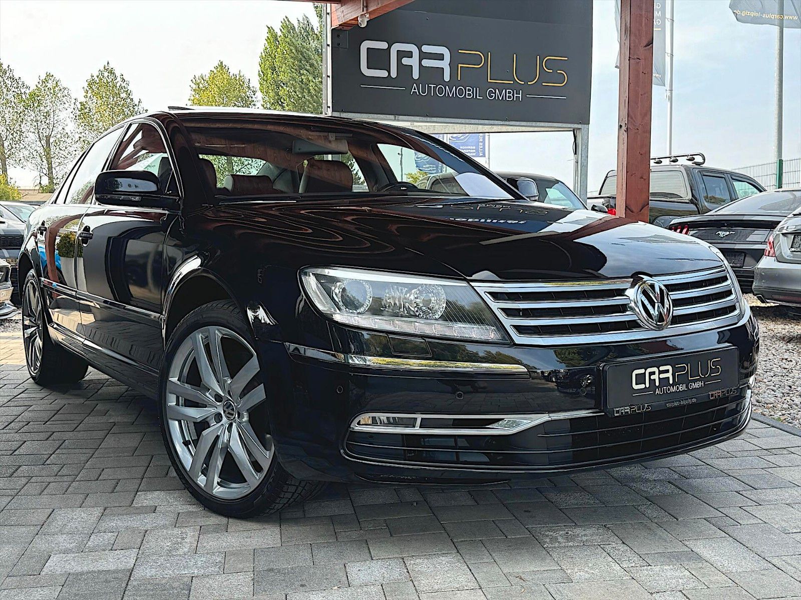 Fahrzeugabbildung Volkswagen Phaeton V8 4Motion Exclusive Individual Premium