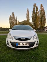 Opel Corsa 1.4 Color Edition Color Edition  - Opel Corsa aus 2011: Color Edition