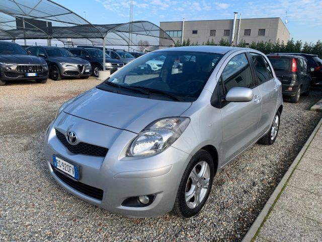 Toyota TOYOTA Yaris 1.3 5 porte Sol