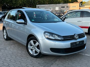 Volkswagen Golf - 2