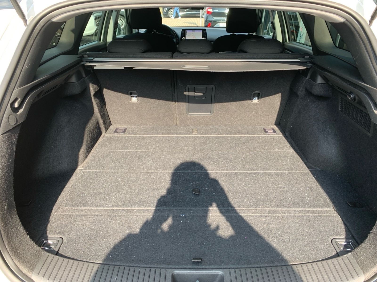 Fahrzeugabbildung Hyundai i30 Kombi 1.4 T-GDI YES! Plus LED Navi