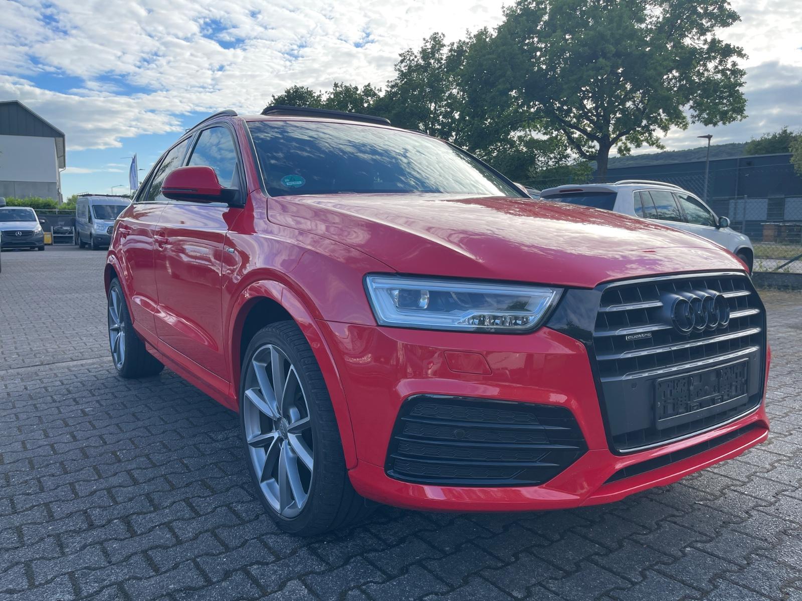 Audi Q3 sport quattro 3X S-Line Black