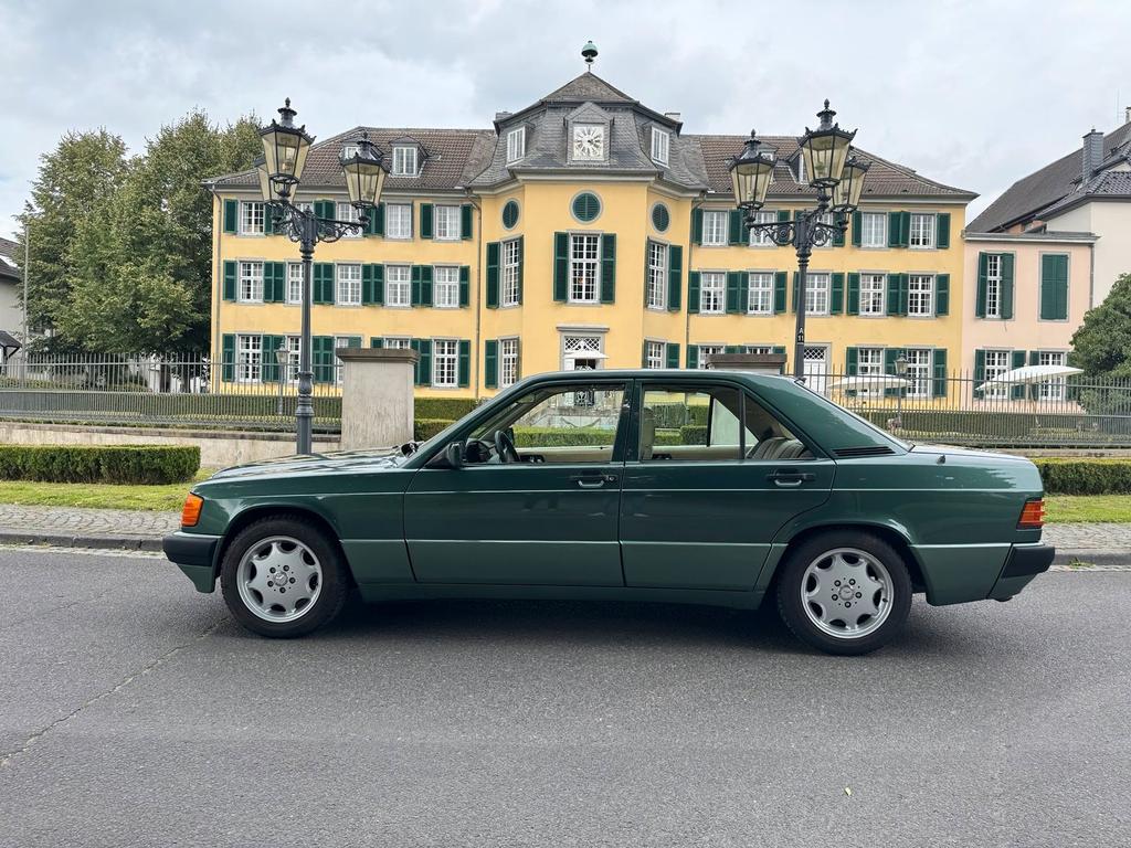 Mercedes-Benz 190