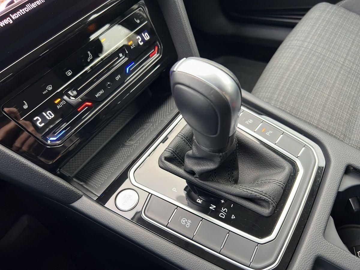 Passat Variant Business 2.0 TDI DSG RFK ACC NAVI