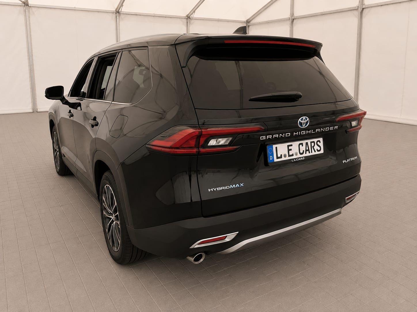 Fahrzeugabbildung Toyota GRAND Platinum Max T1: 68.000 EURO Stock !!!