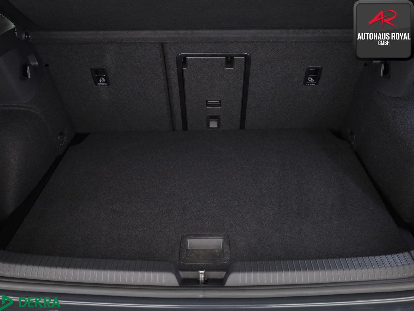 Volkswagen Golf VIII 2.0 TSI STYLE MASSAGE,ACC,MEMORY,1.HD, миниатюра 12