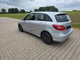 Mercedes-Benz B 160  Leder LED SW Alu BiColor SHZ - Mercedes-Benz B-Klasse mit Diesel-Antrieb