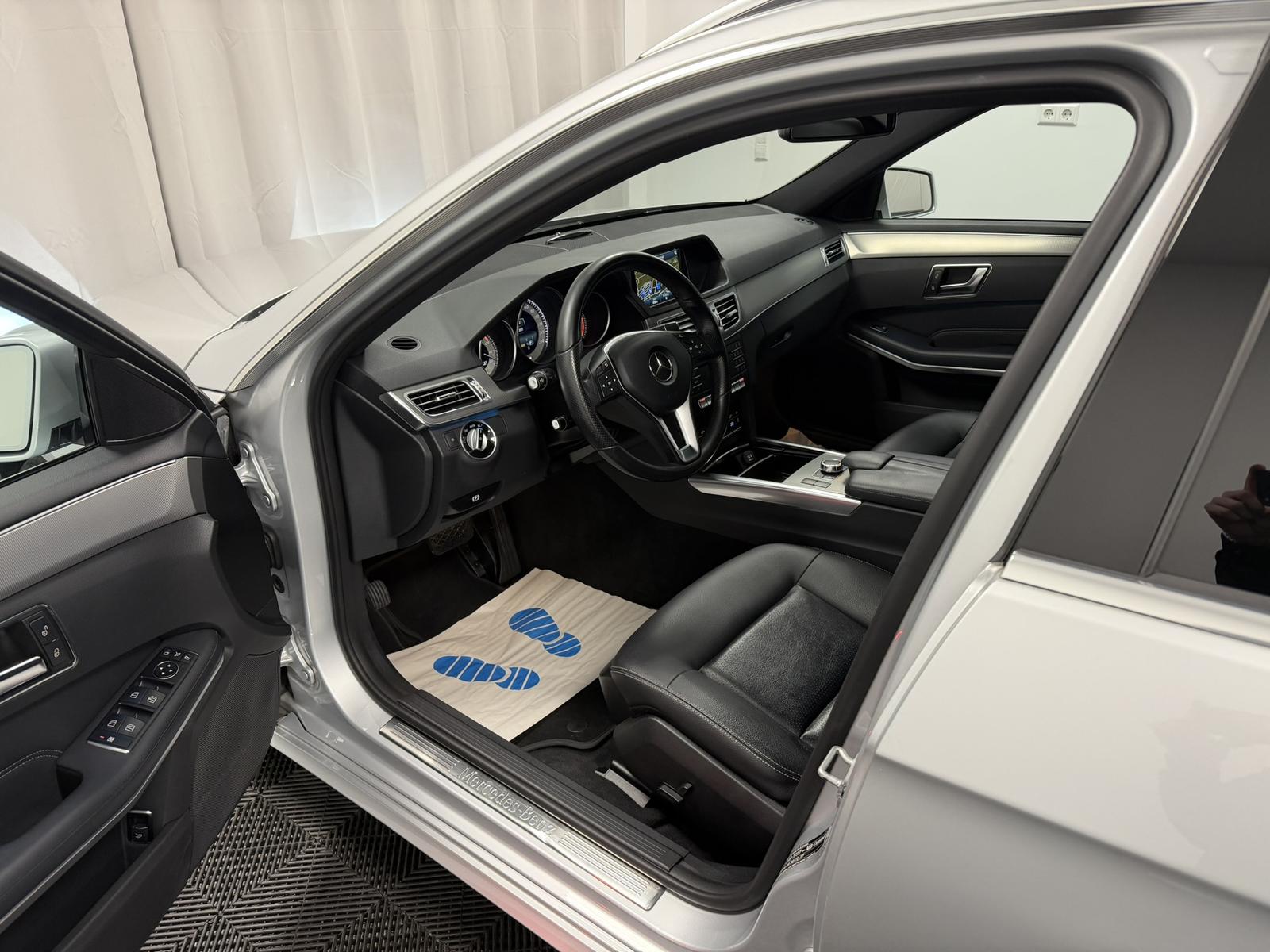 Mercedes-Benz E 200 T CGI BlueEff. Aut. Avantgarde LED 7-Sitze
