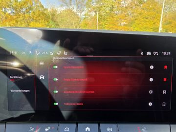 Bild 17 Opel Astra GS AT/NAVI/SHZ+LHZ/PDC vo+hi+360/ACC