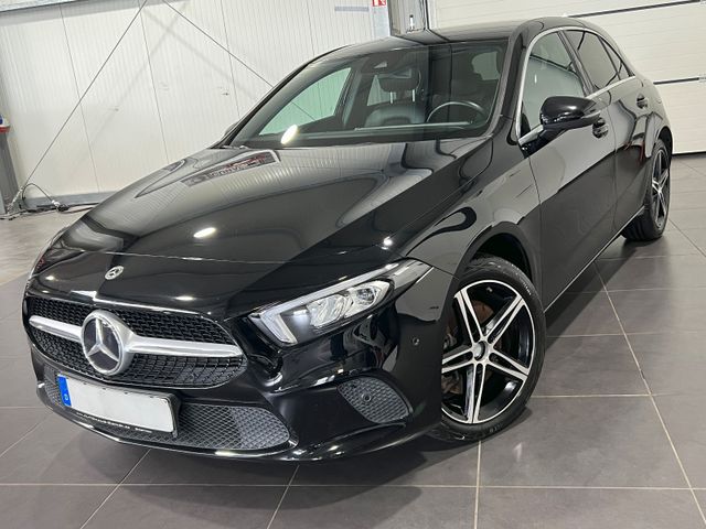 MERCEDES-BENZ A 250e Automatik **Navi*LED*SHZ*PDC*Temp**