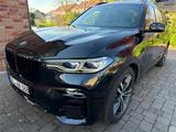 BMW X7 xDrive30d - M Sport Black - BMW X7 von privat