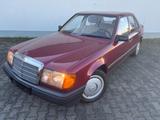 Mercedes-Benz 200+ORIGINALZUSTAND+MOPF1+98800 KM+1.HD+HU neu - rote Mercedes-Benz 200