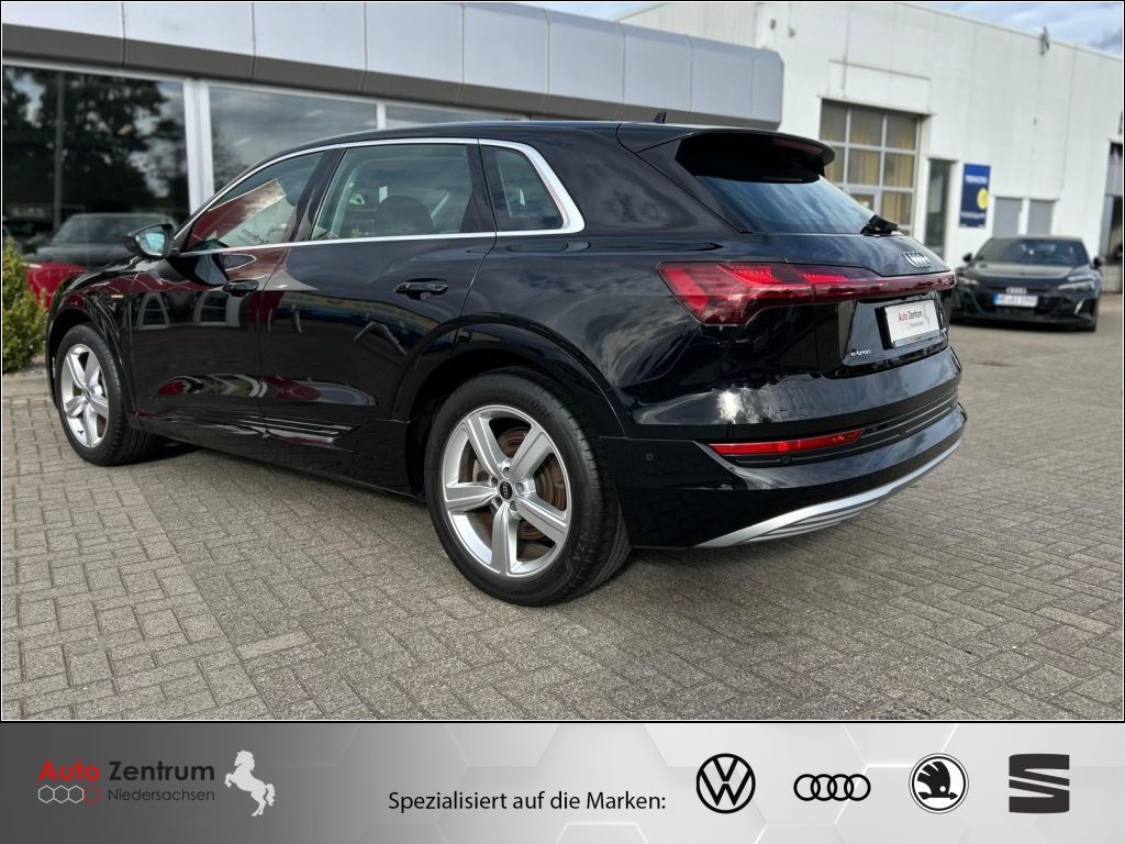 Audi e-tron 55 quattro HUD Kamera foto 5