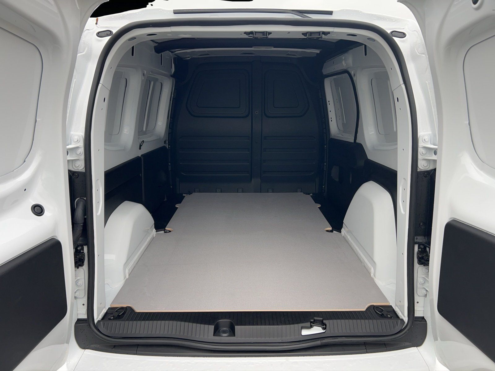 Fahrzeugabbildung Mercedes-Benz Citan 110 KA PRO Navi HoFuBo Rüfa Trennwand