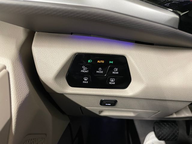 T7 Multivan Life lang 2.0 TDI DSG TAXI-FAHRZEUG