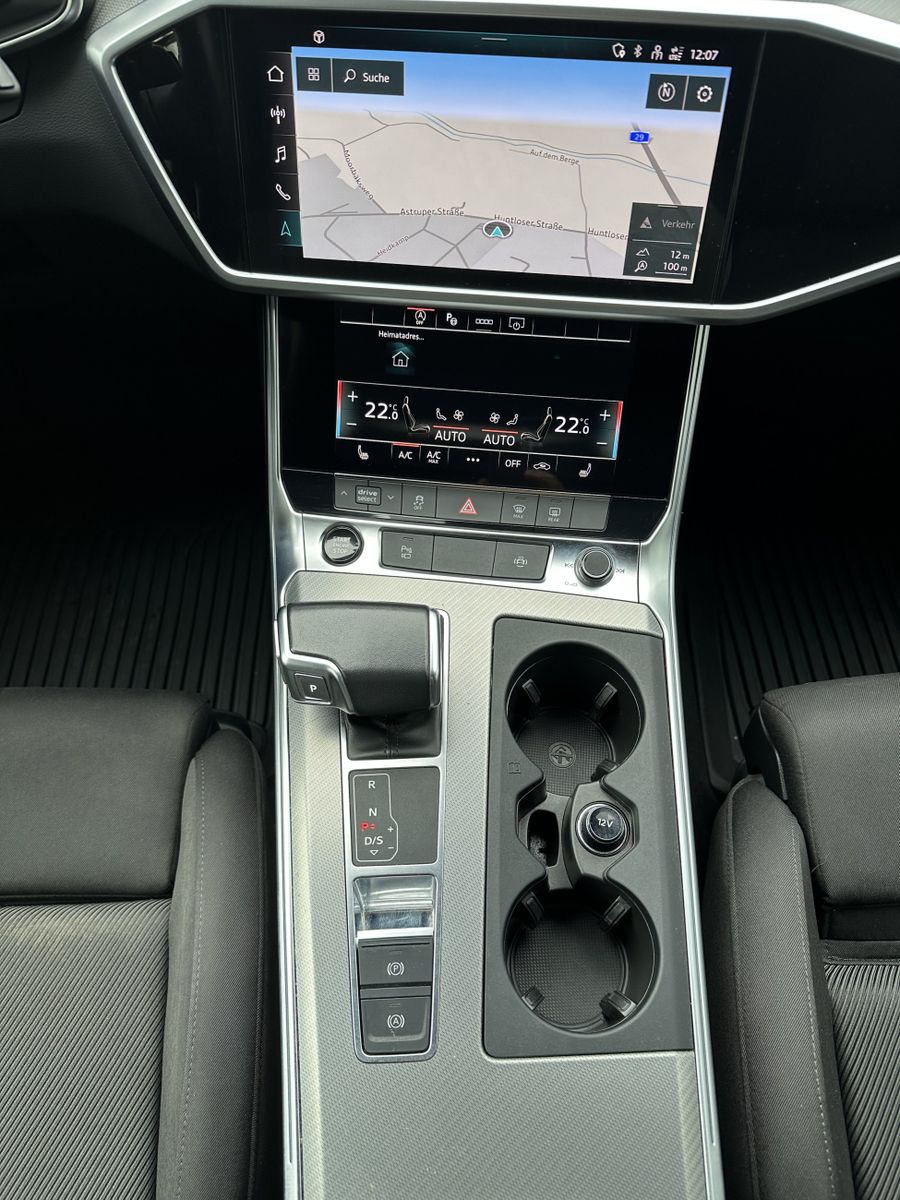 Fahrzeugabbildung Audi A6 Avant 40 TDI Sport NAV+LED+AHK+KAM+VCOCK+DSP