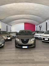 Lancia Ypsilon 1.2 69 CV 5 porte Elle - Lancia Ypsilon Elle mit Benzin-Antrieb