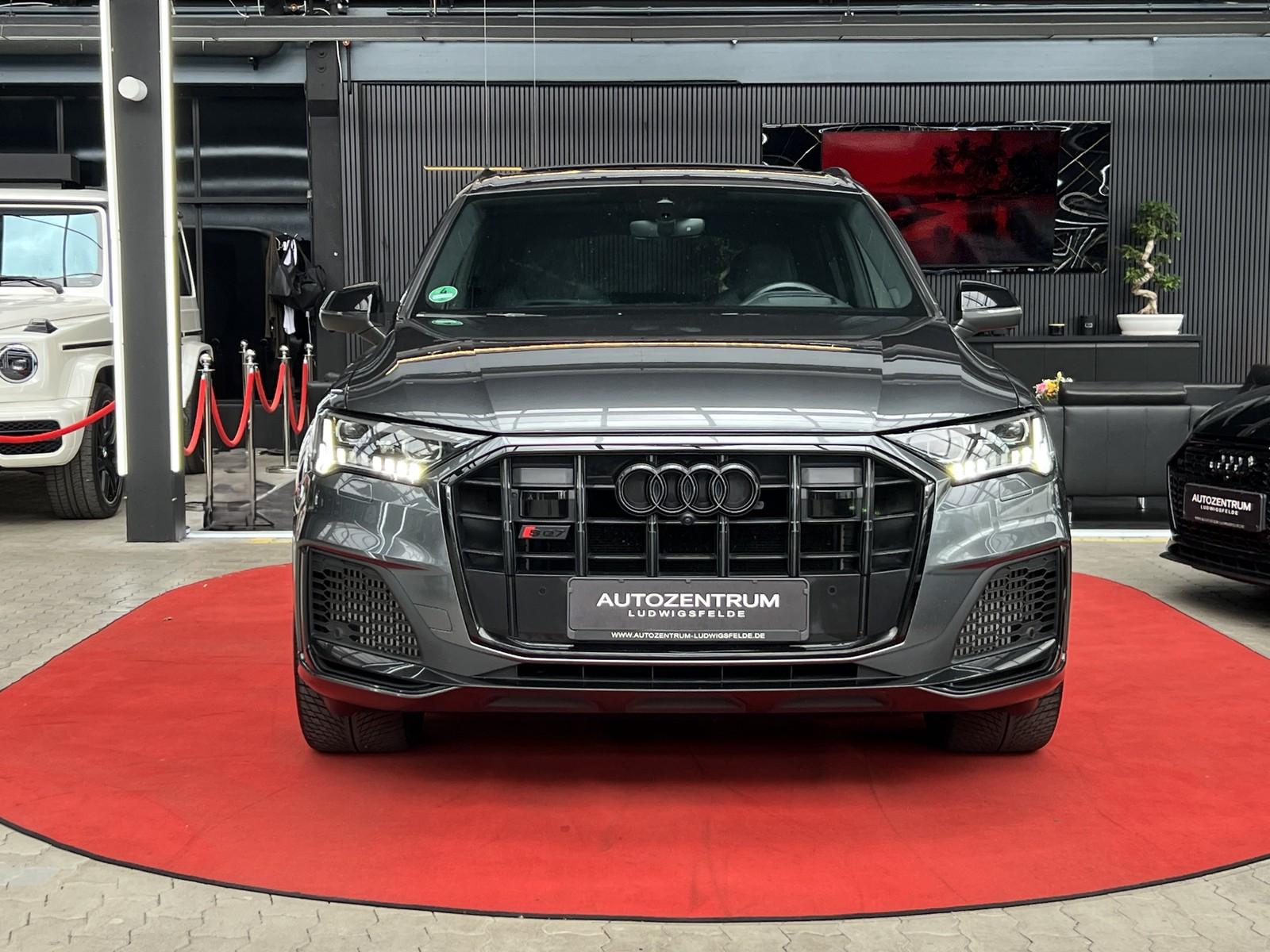 Audi SQ7 4.0 TDI quattro PANO / AHK / MATRIX / 360° C