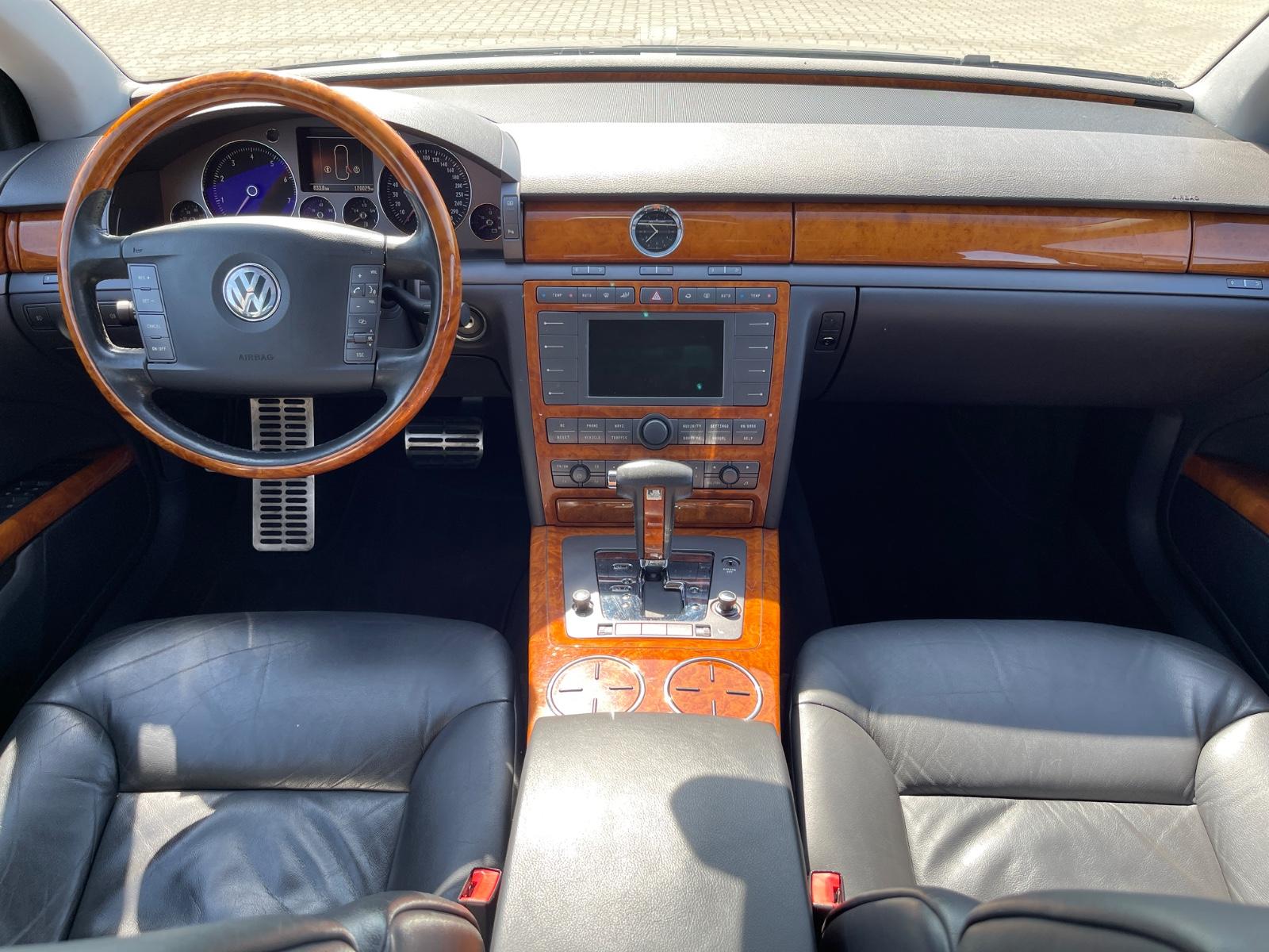 Volkswagen Phaeton V8 4Motion 2HD 18 Zoll 5-Sitzer