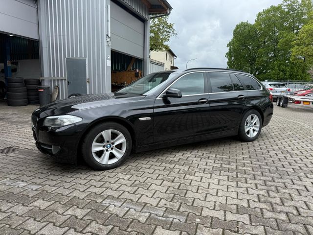 BMW Touring 525 d Pano Ahk Leder Pdc Navi Usb Top