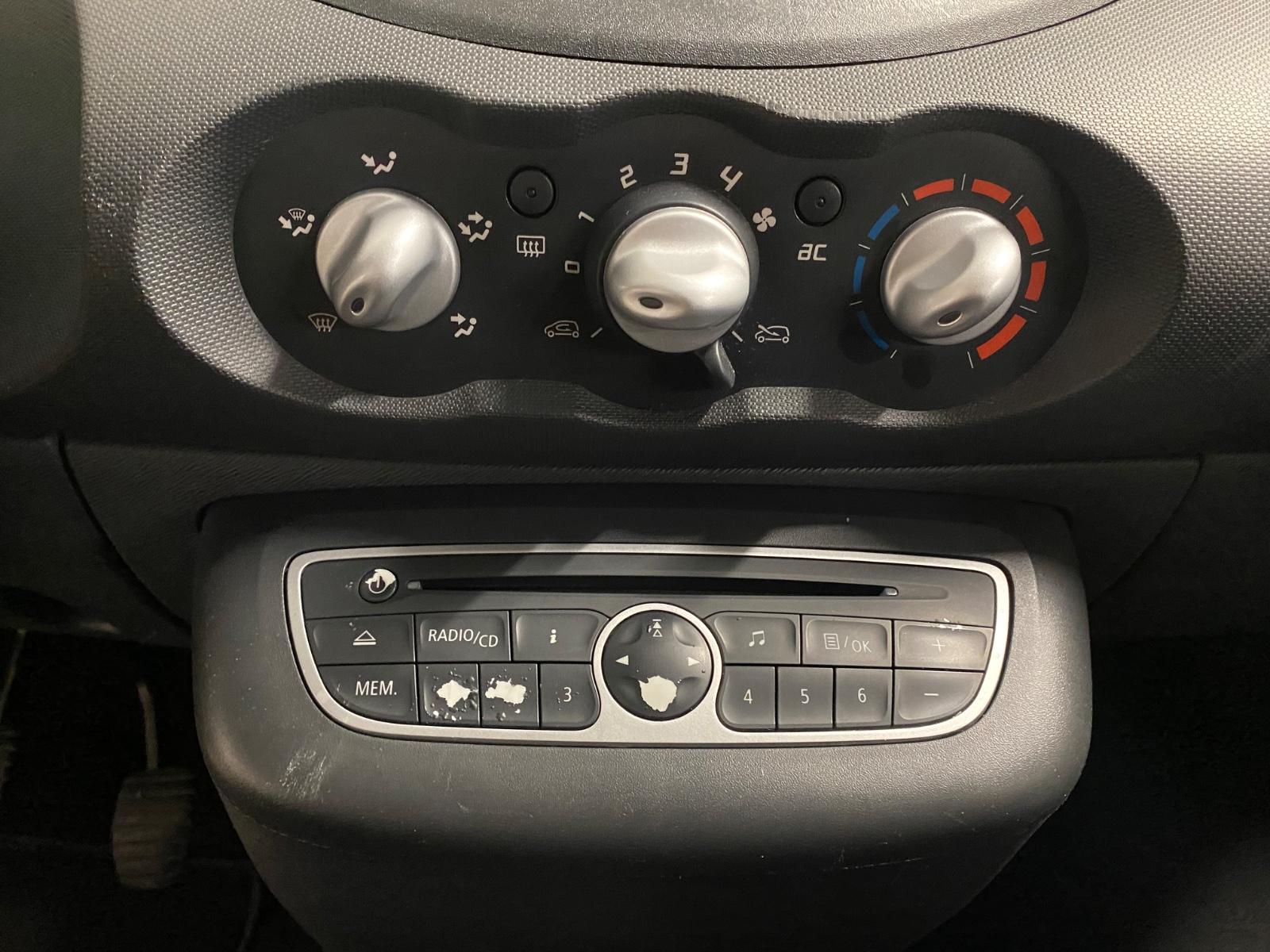 Renault Twingo Expression*TÜV 08.2028*