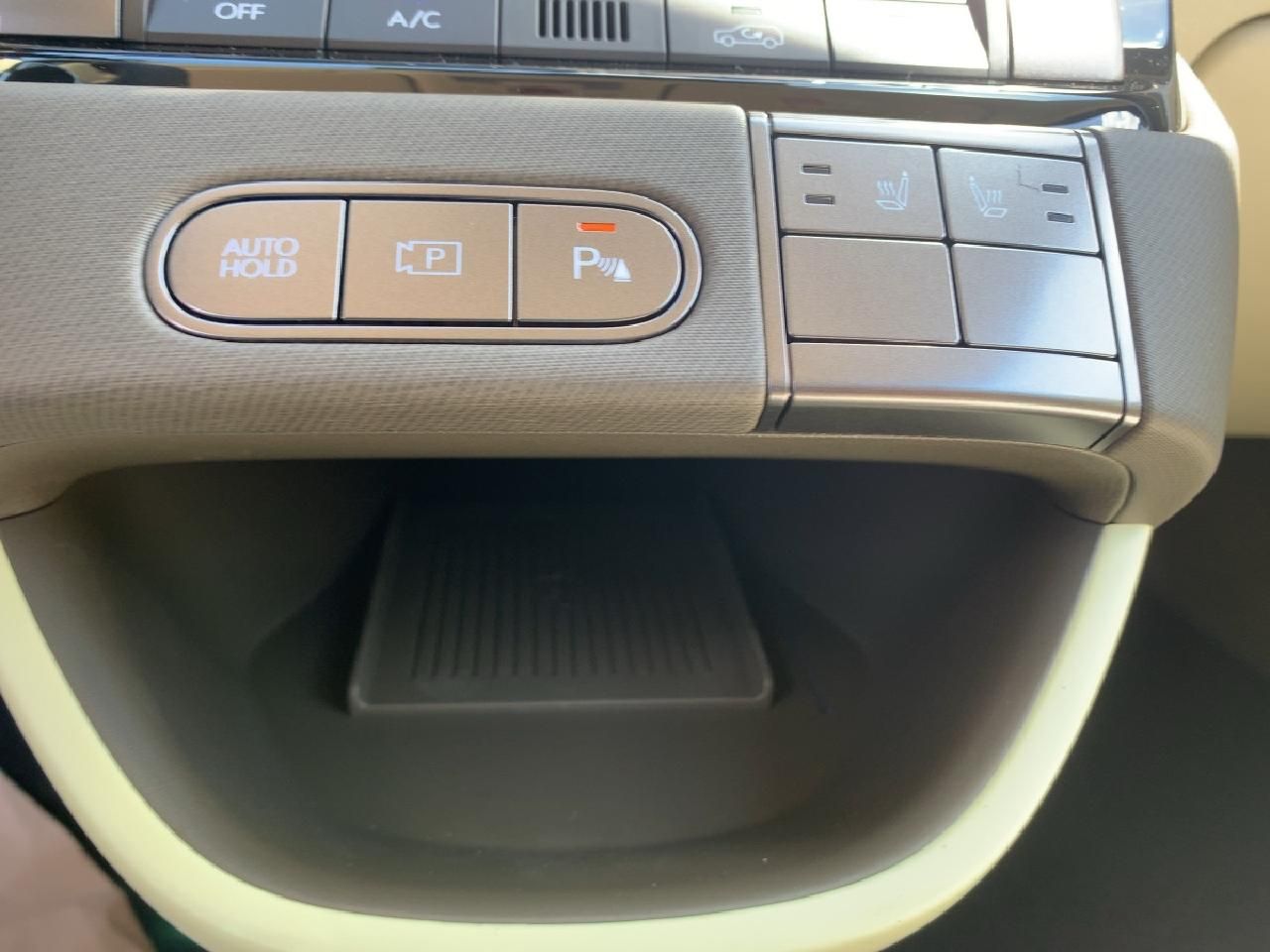 Fahrzeugabbildung Hyundai INSTER Elek. 42 kWh Trend Effizienz Assist. LED*