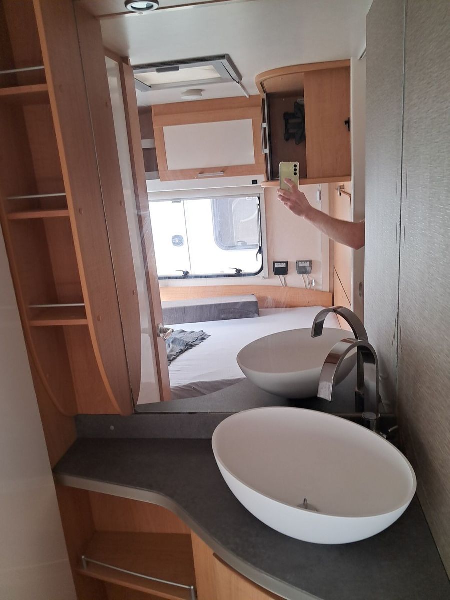 Fahrzeugabbildung Knaus Azur 450 FU Vorzelt,Citywasser