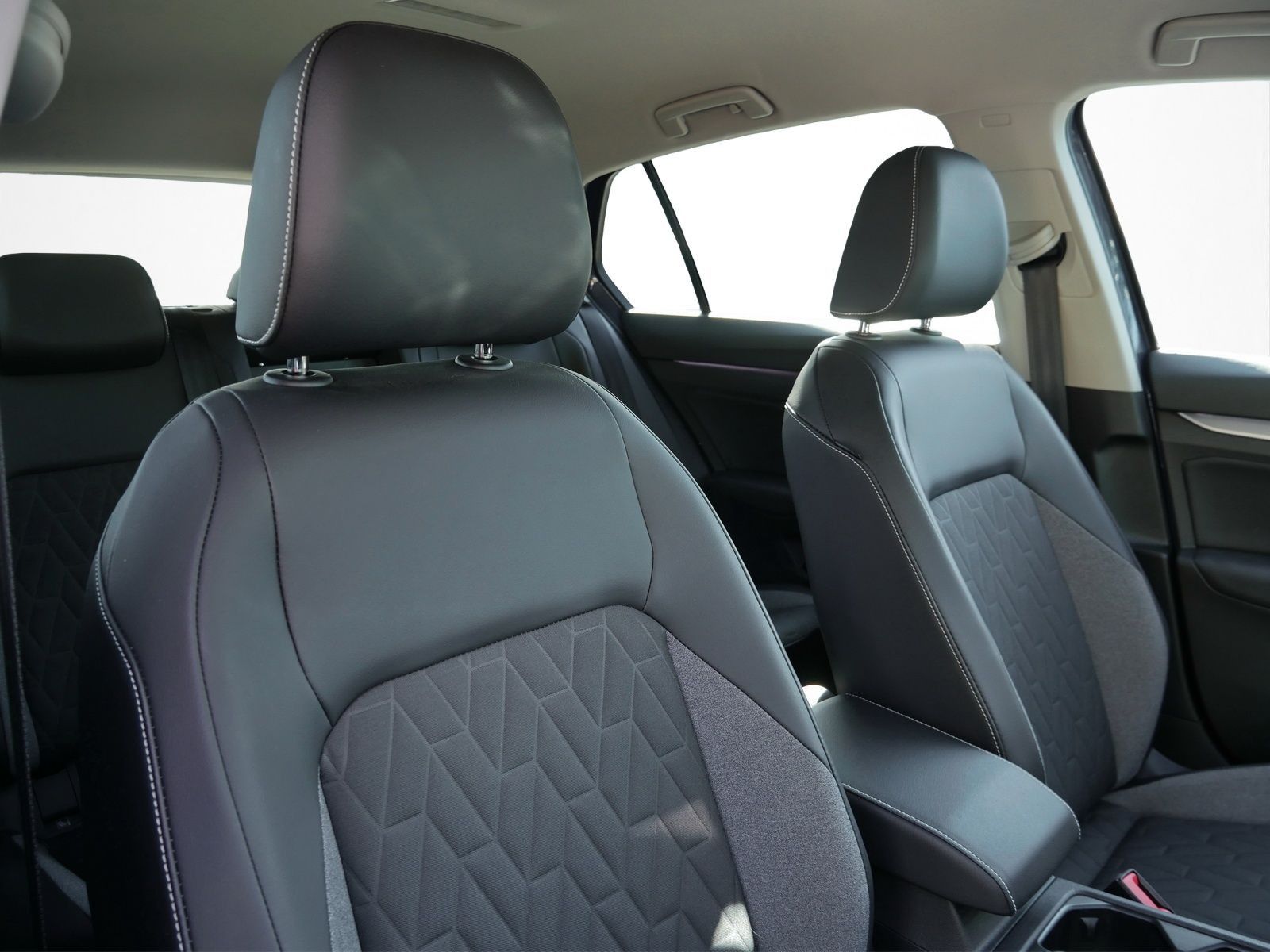 Volkswagen Golf - Bild 10
