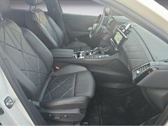 Fahrzeugabbildung DS Automobiles DS7 Crossback E-Tense 225 Gr. Chic erst 3500 km