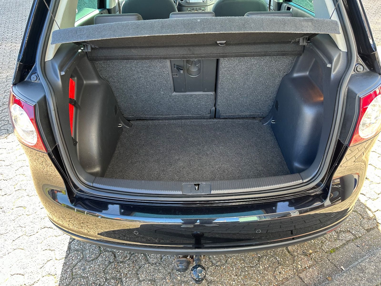 Fahrzeugabbildung Volkswagen Golf Plus 1.6 United AHK/SHZG/GRA