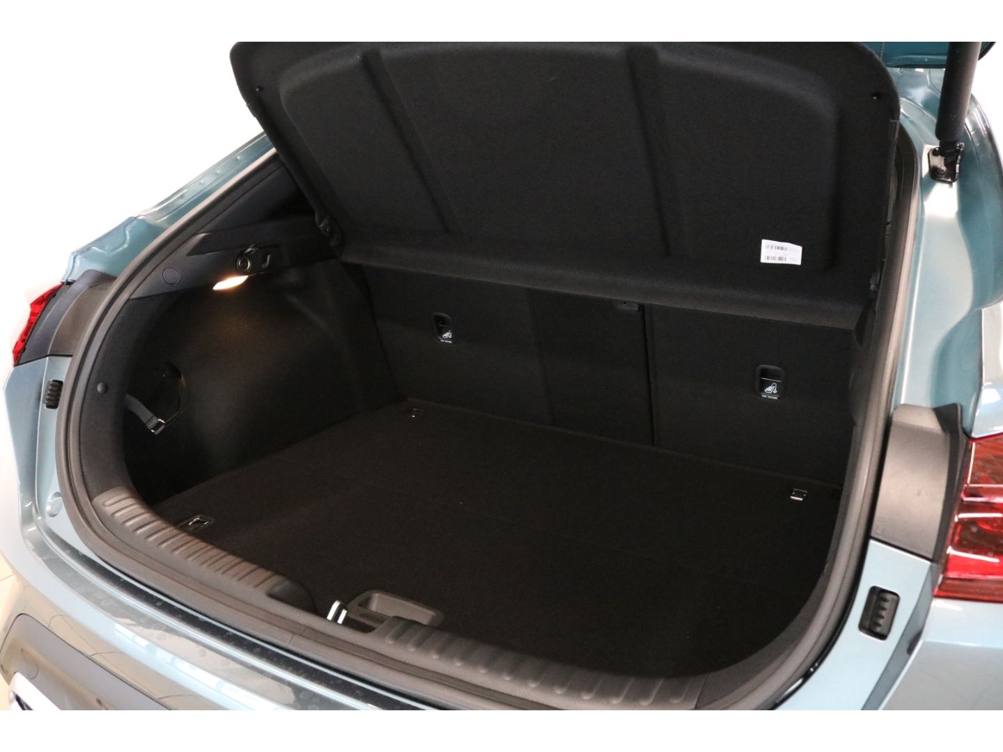 Fahrzeugabbildung Kia XCeed Spirit 1.4 T-GDI JBL Kamera LED Tempomat