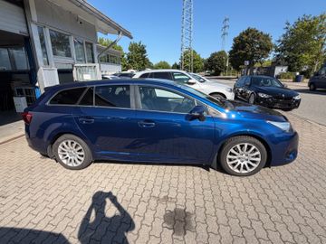 Toyota Avensis - 8