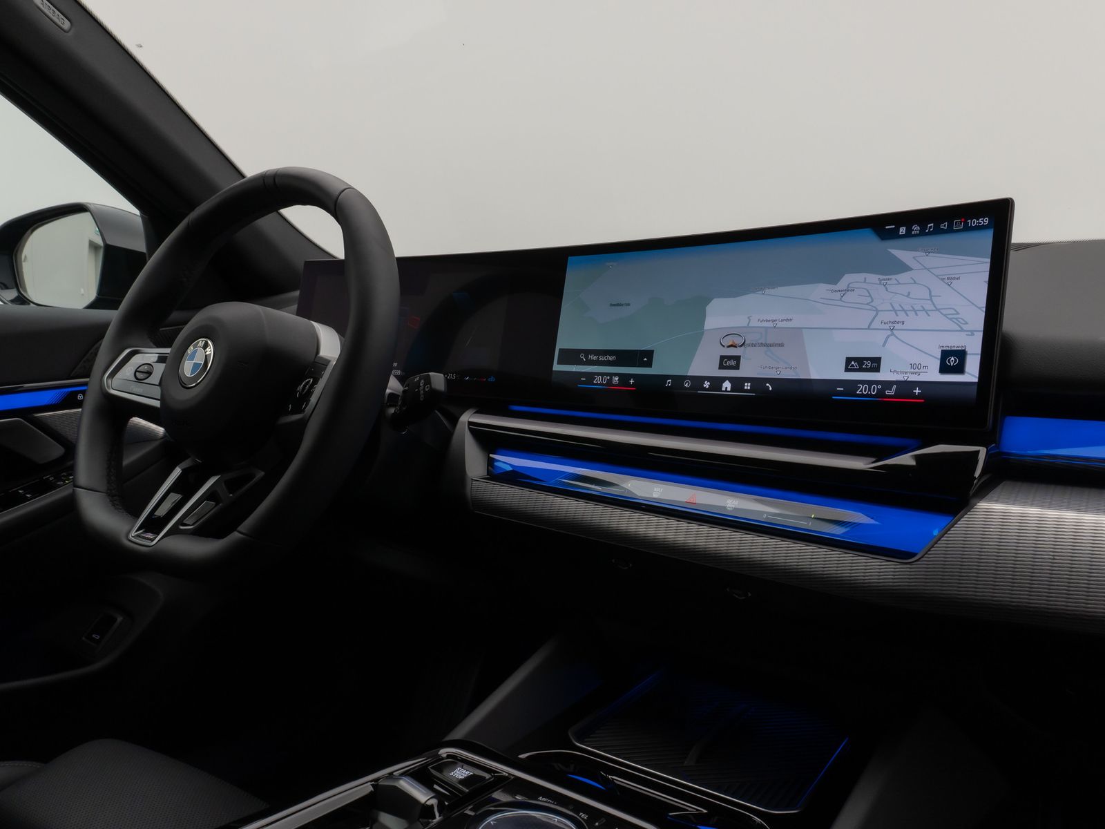 Fahrzeugabbildung BMW 520d M Sport 360°HUD DAB H/K AHK Komfort Alarm