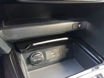 Kia ProCeed 1.6T DCT7 GT Navi Memory Kamera Glasdach