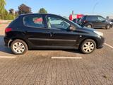 Peugeot 206+ 1.4 75 - (NEU TÜV) - Peugeot 206 in Oldenburg