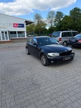 BMW 120 1 Limousine 120i - BMW 120 aus 2004: 120i