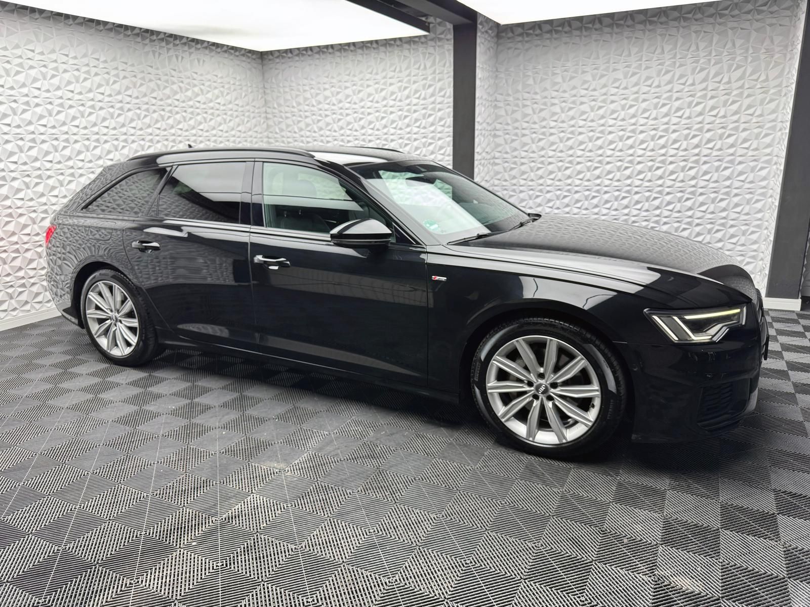 Fahrzeugabbildung Audi A6 45 TDI QUAT/S-LINE/B&O/ALLRADLENKUNG/360°/ACC