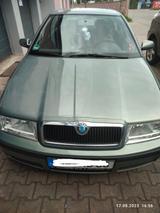 Skoda Octavia 2.0 Ambiente Automatik Ambiente - Skoda Octavia aus 2002