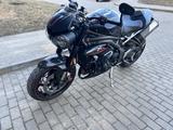Triumph Speed Triple RS 1050 - TRIUMPH SPEED TRIPLE RS