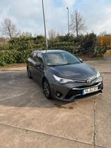 Toyota Avensis 2,0-l-D-4D Edition S+ Touring Sports... - Toyota Avensis mit Diesel-Antrieb: 2.2