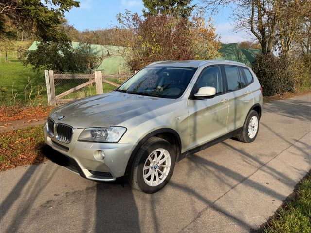 BMW X3 xDrive20d - Automatik PDC Sitzheizung AHK