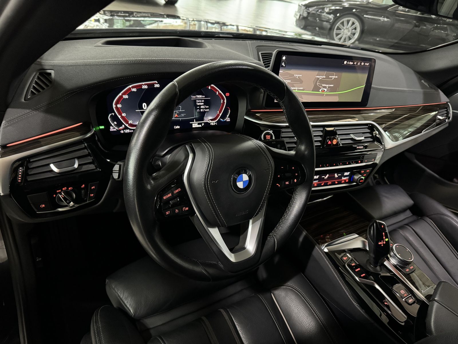 Fahrzeugabbildung BMW 520d LuxuryLine Kamera Laser HUD DAB Komfort