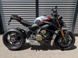 Ducati STREETFIGHTER V4 SP / MEGA ZUBEHÖR > REIFEN NEU - DUCATI ST4